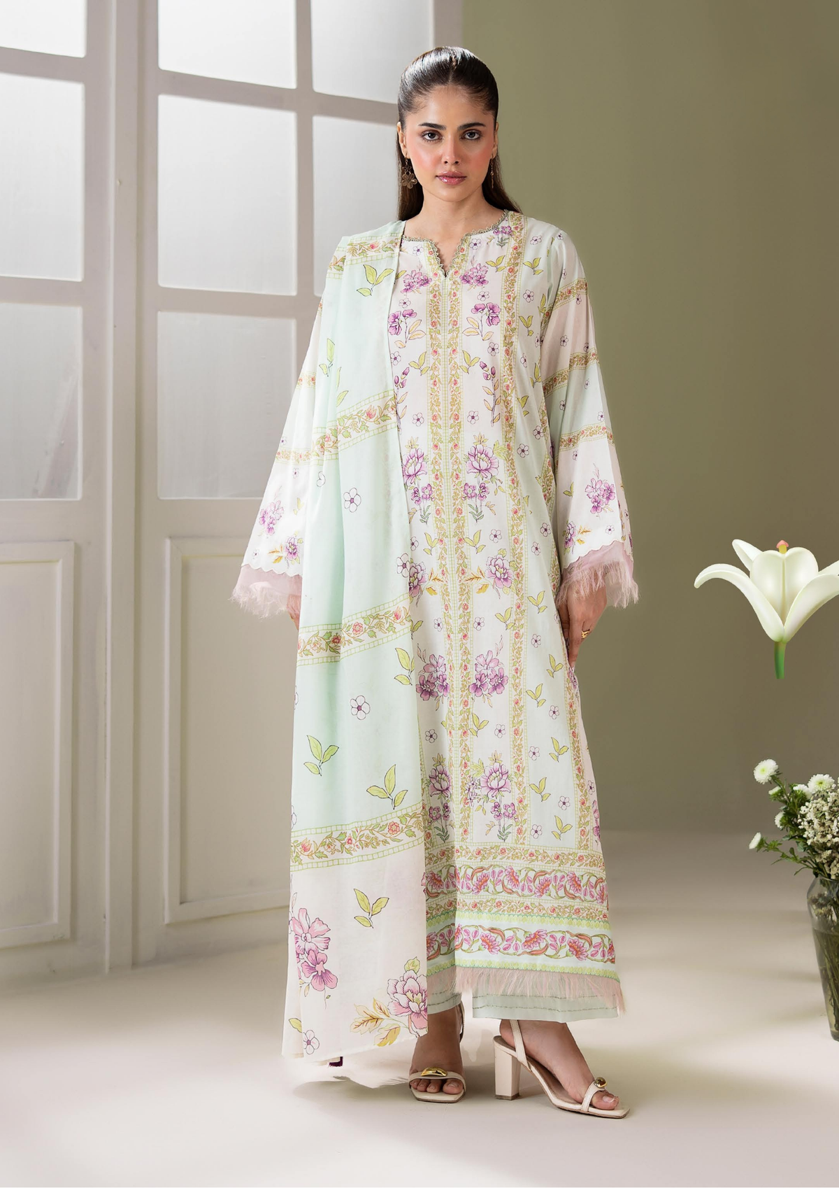 SURMAI 3 peice Ivory Garden